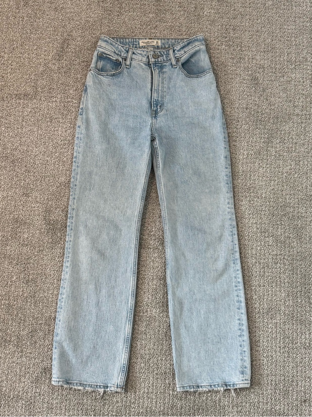 Abercrombie size24short Women’s 90s Light Blue High Rise CurveLove Jeans